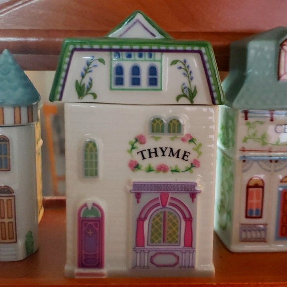 Meet your Posher, Shelby - Picture 2 of 2